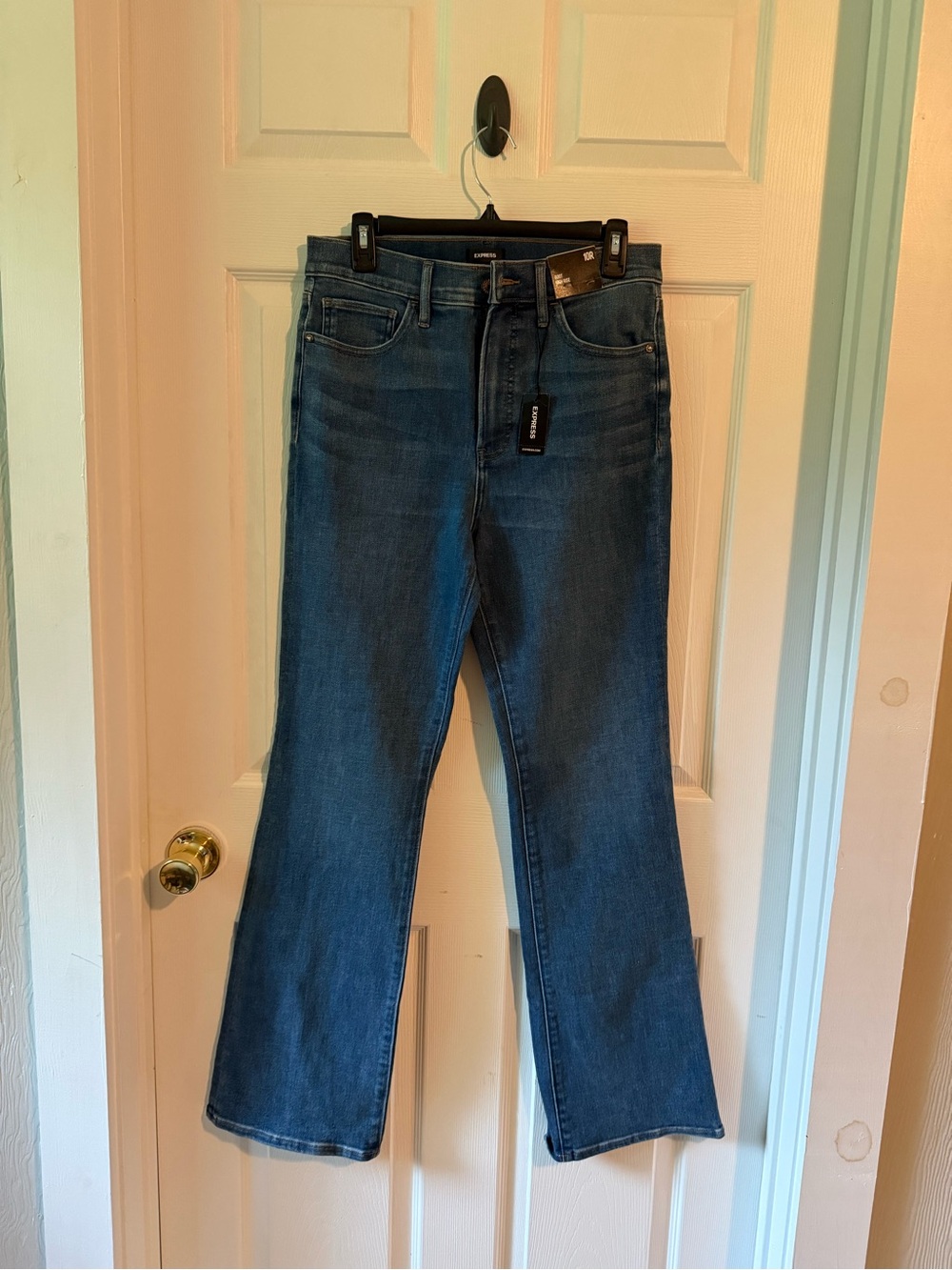 Express Women's Boot High Rise Jeans in Dark Blue Wash